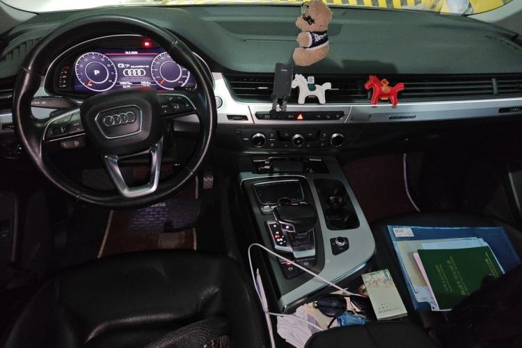 Used Audi Q7 2016 40 TFSI Comfort Model Interior 2
