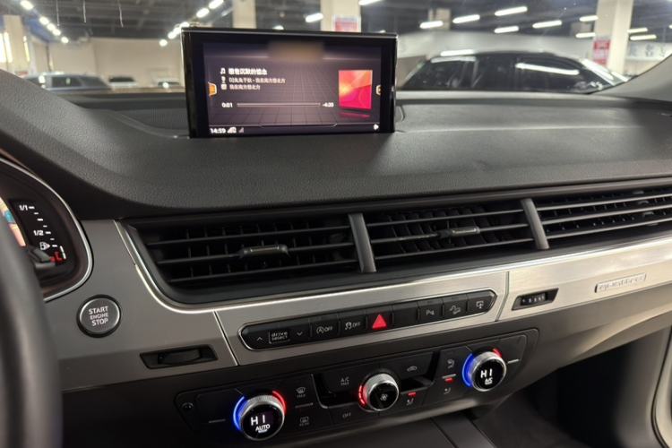 Used Audi Q7 2016 40 TFSI S line Sport Edition Interior 4