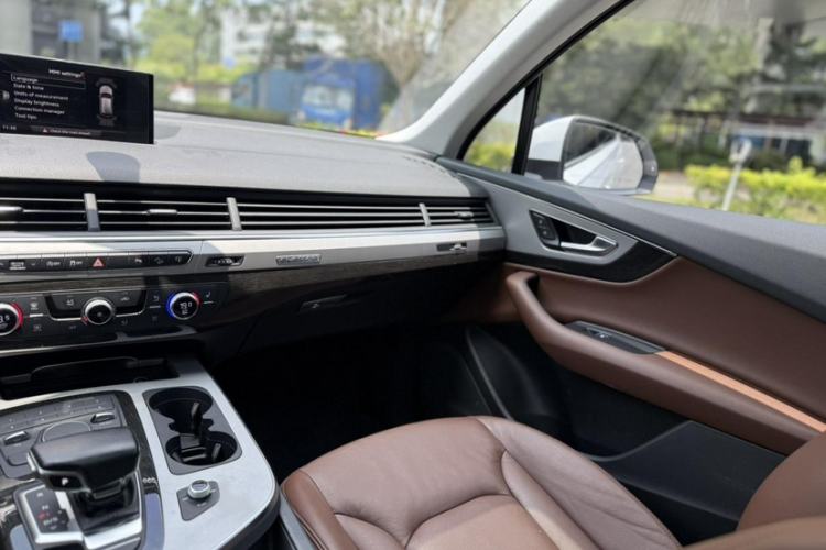 Used Audi Q7 2016 3.0 TFSI 7 seats parallel import Interior 5