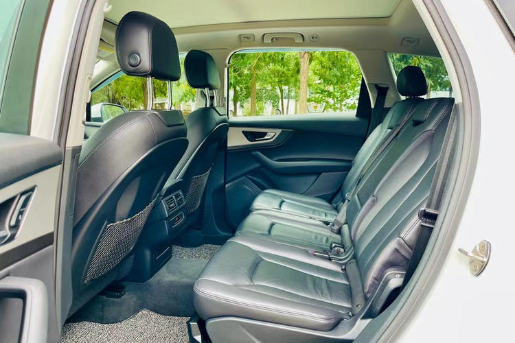 Used Audi Q7 2016 45 TFSI Technology Edition Interior 5