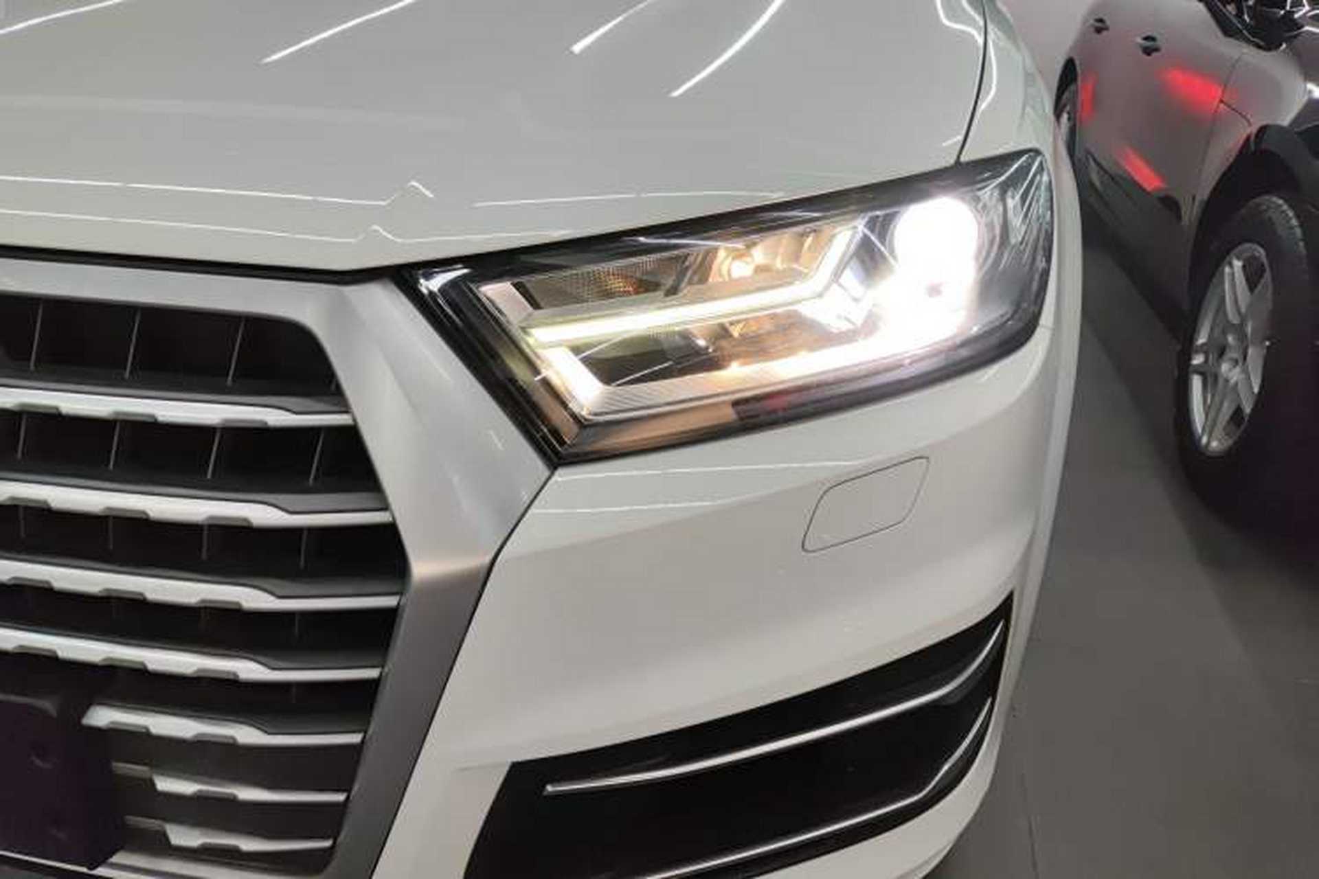 Used Audi Q7 2016 45 TFSI Technology Edition Left Front Headlight