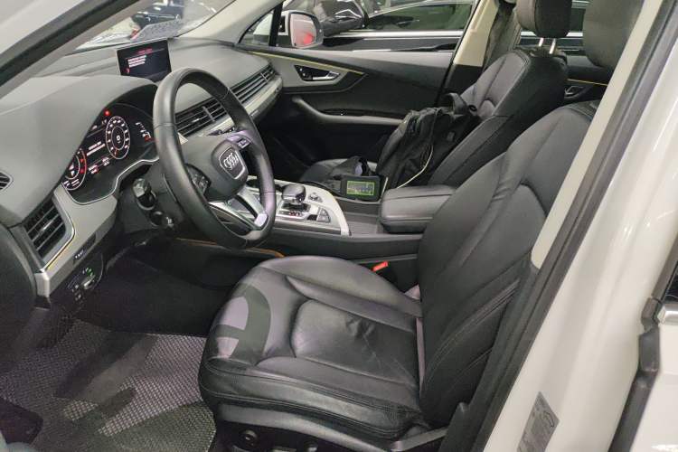 Used Audi Q7 2016 45 TFSI Technology Edition Left Front Seat