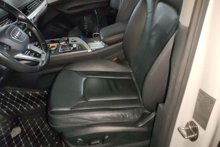 Used Audi Q7 2016 40 TFSI Comfort Model Left Front Seat