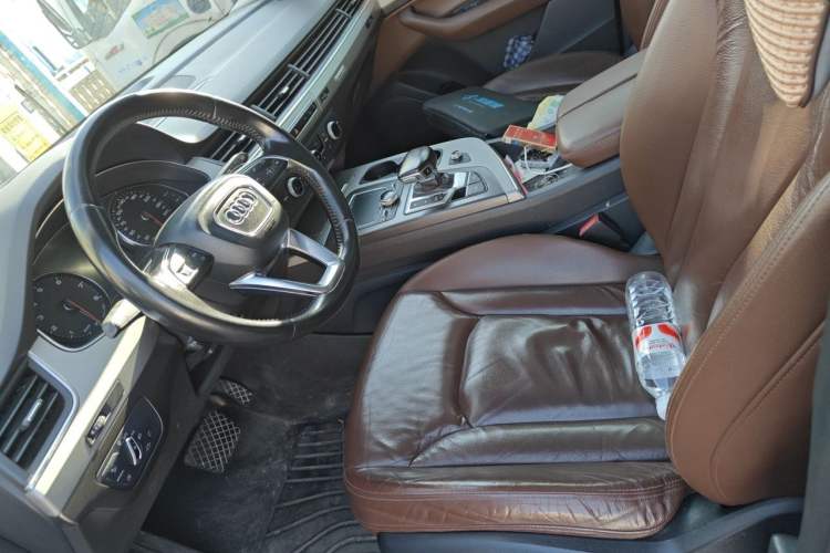 Used Audi Q7 2016 40 TFSI Comfort Model Left Front Seat
