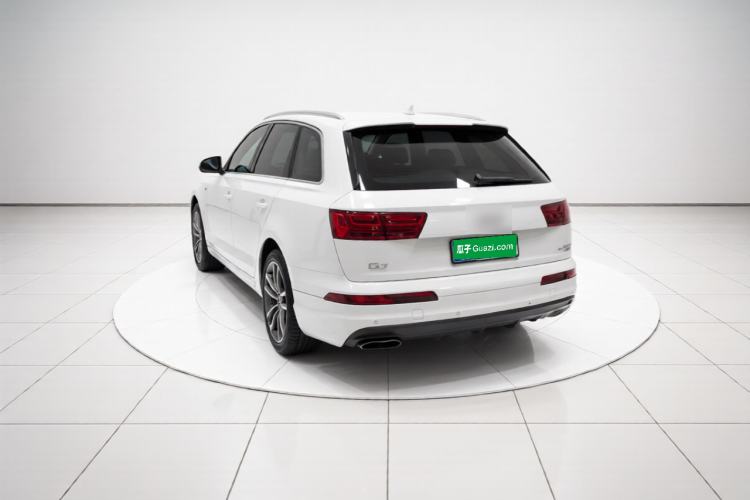 Used Audi Q7 2016 40 TFSI S line Sport Edition Rear Left 45 Deg