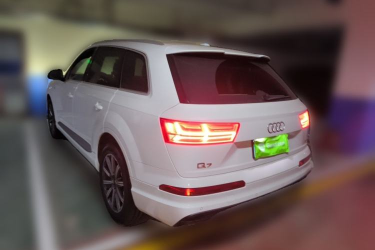 Used Audi Q7 2016 45 TFSI Technology Edition Rear Left 45 Deg