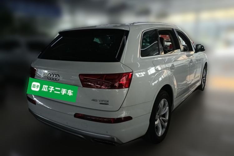 Used Audi Q7 2016 45 TFSI Technology Edition Rear Right 45 Deg