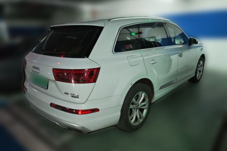 Used Audi Q7 2016 45 TFSI Technology Edition Rear Right 45 Deg