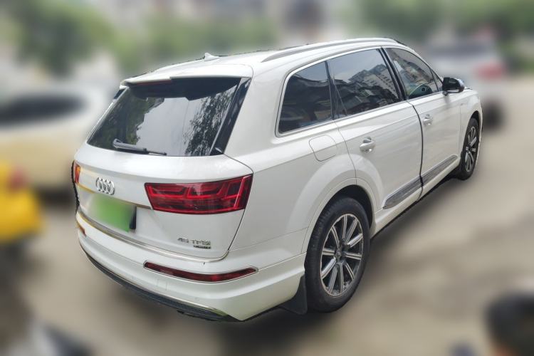 Used Audi Q7 2016 45 TFSI Technology Edition Rear Right 45 Deg