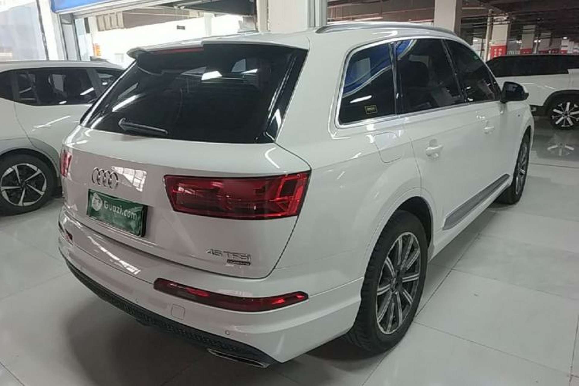 Used Audi Q7 2016 40 TFSI Comfort Model Rear Right 45 Deg