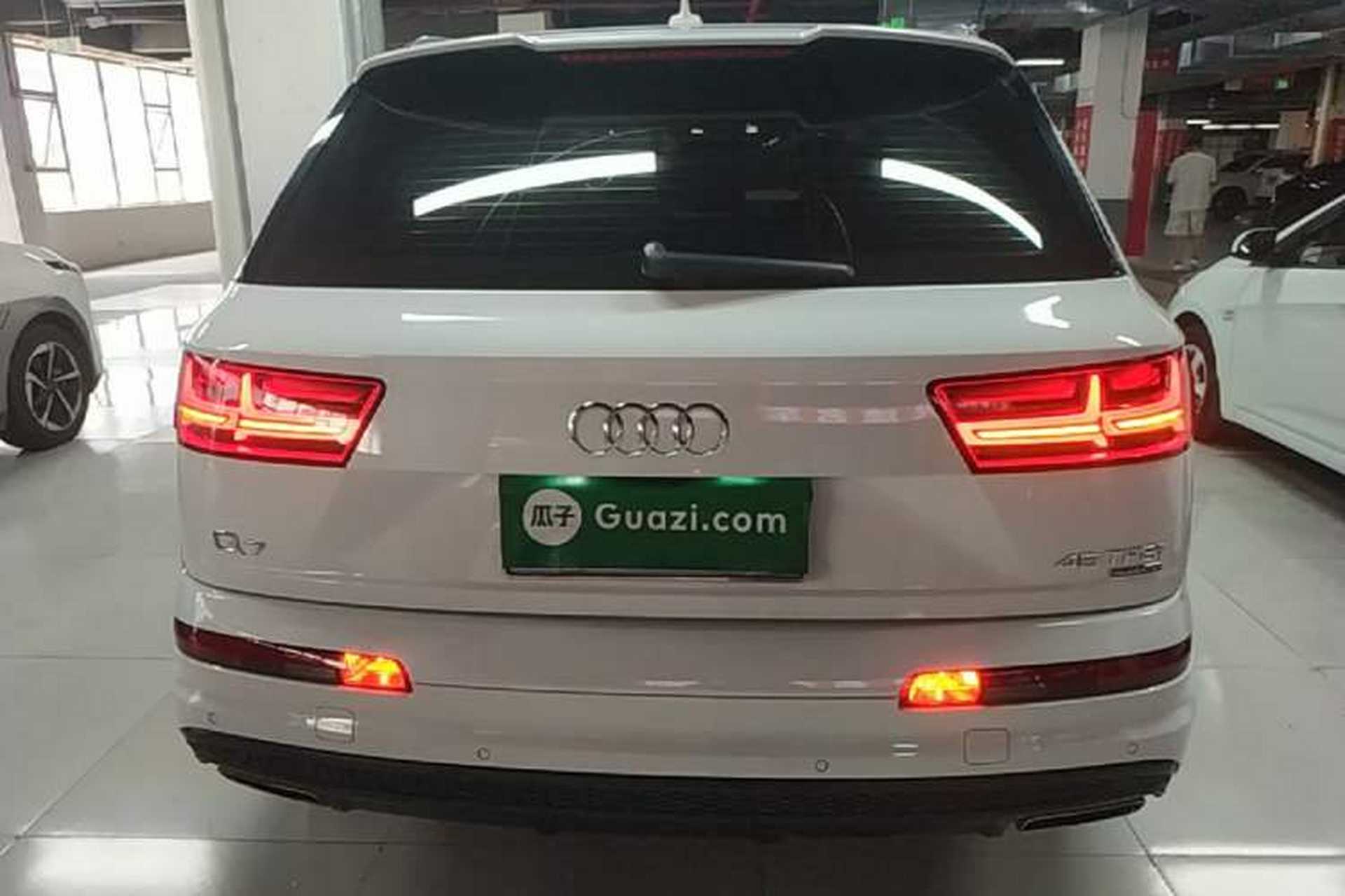 Used Audi Q7 2016 40 TFSI Comfort Model Rear