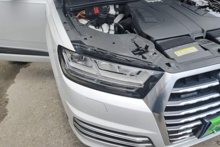 Used Audi Q7 2016 45 TFSI Technology Edition Right Front Headlight