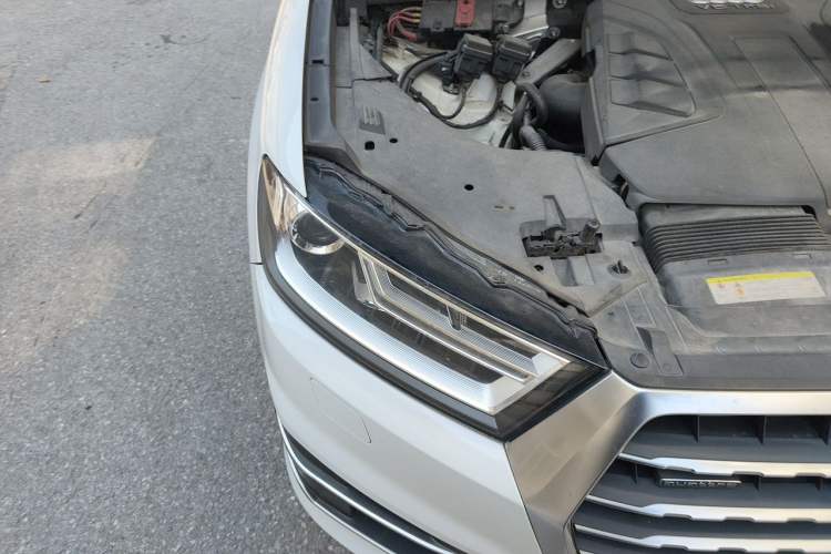 Used Audi Q7 2016 45 TFSI Technology Edition Right Front Headlight