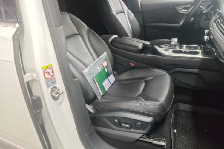 Used Audi Q7 2016 45 TFSI S line Sport Edition Right Front Seat