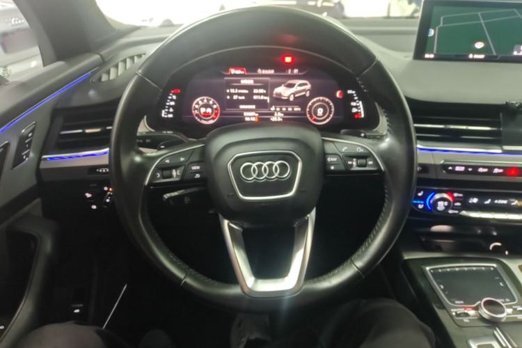Used Audi Q7 2016 45 TFSI S line Sport Edition Steering Wheel