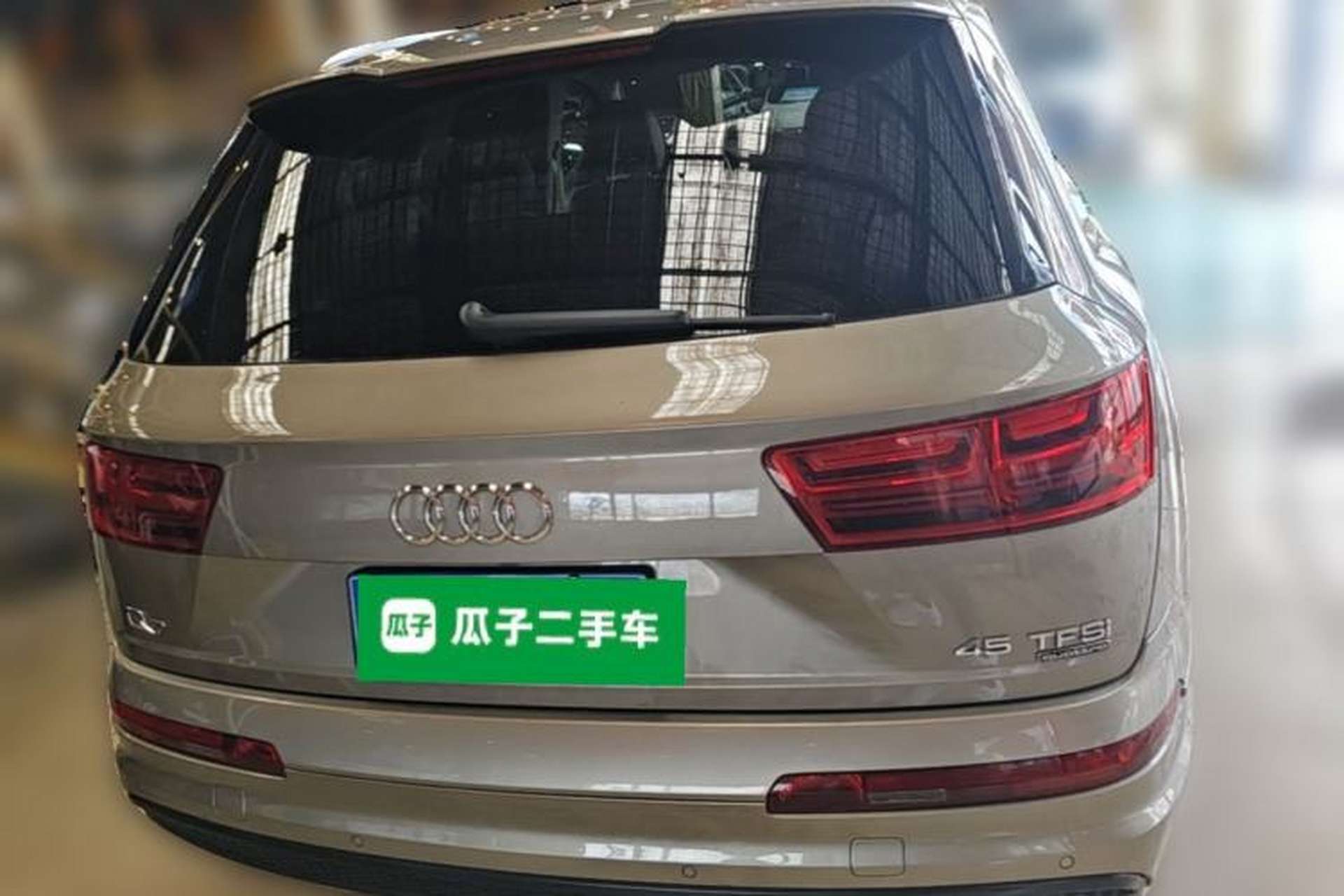 Used Audi Q7  Rear