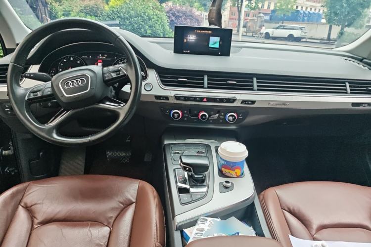 Used Audi Q7 2017 2.0 TFSI 5-seater U.S. specification Center Console