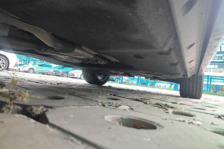 Used Audi Q7  Chassis Front Left