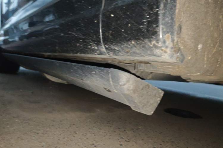 Used Audi Q7  Chassis Front Right