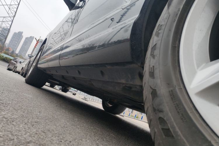 Used Audi Q7  Chassis Rear Left