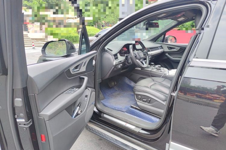 Used Audi Q7  Driver Seat