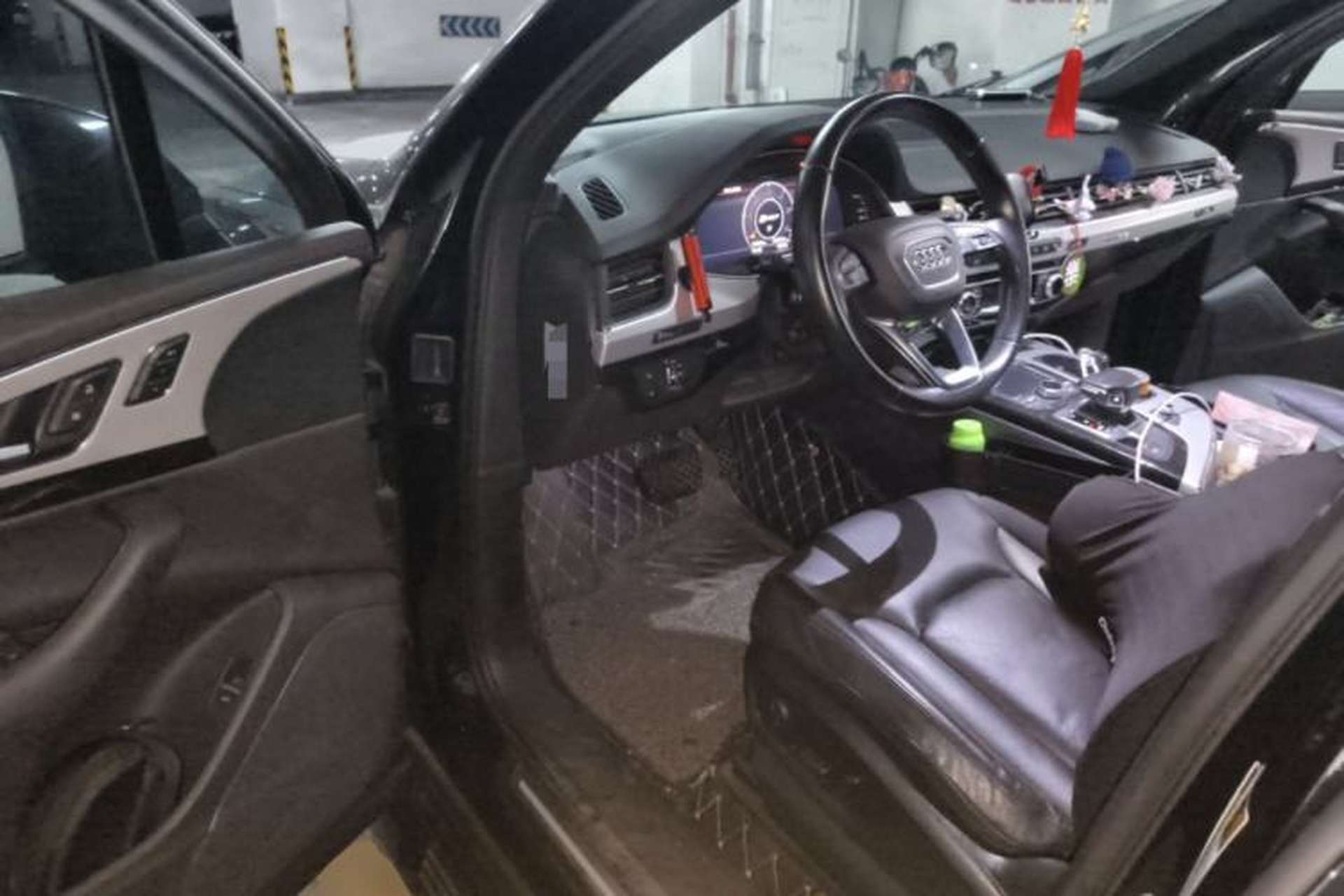 Used Audi Q7  Driver Seat