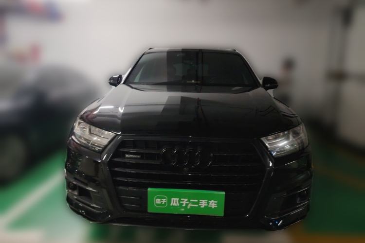 Used Audi Q7  Front