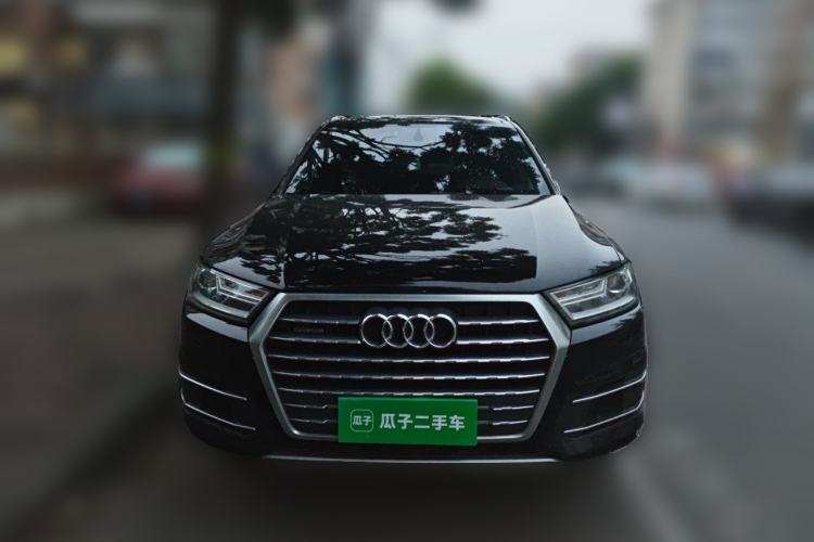 Used Audi Q7  Front