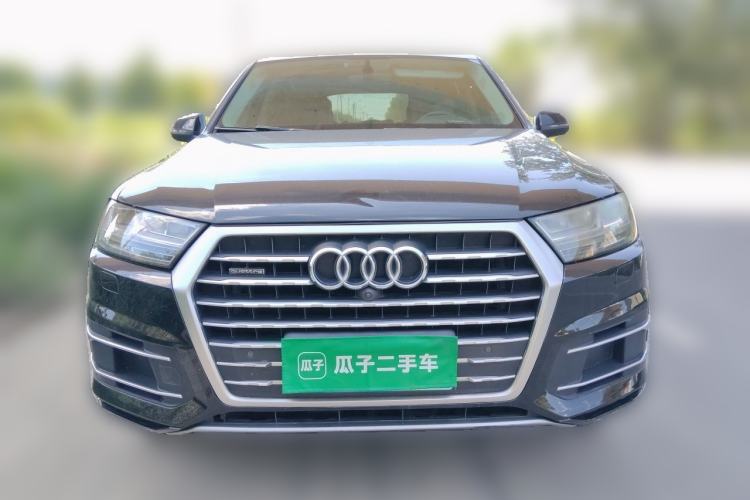 Used Audi Q7  Front