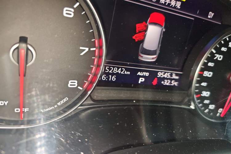 Used Audi Q7 2017 2.0 TFSI 5-seater U.S. specification Odometer Close Up