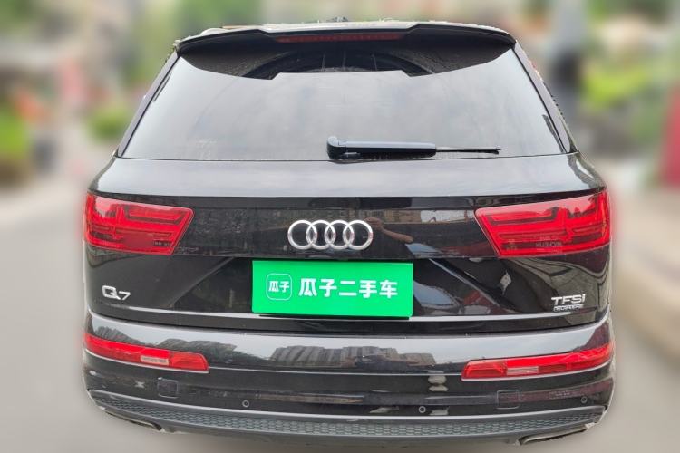 Used Audi Q7  Rear