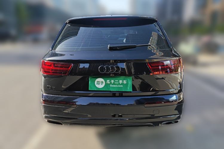 Used Audi Q7  Rear