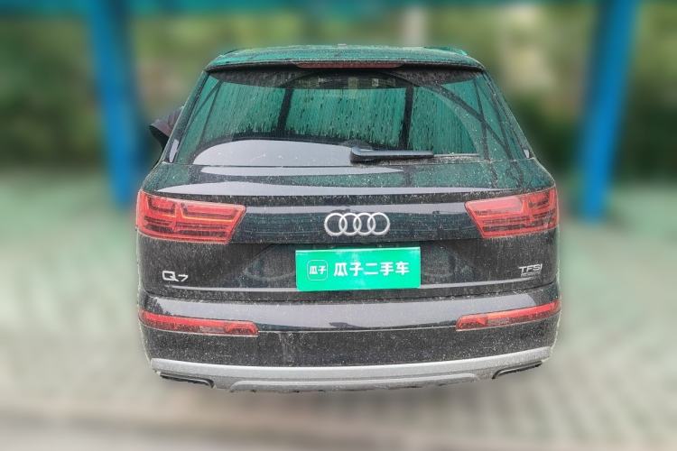 Used Audi Q7  Rear
