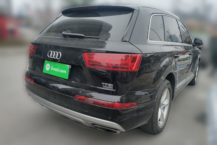 Used Audi Q7  Rear Right 45 Deg