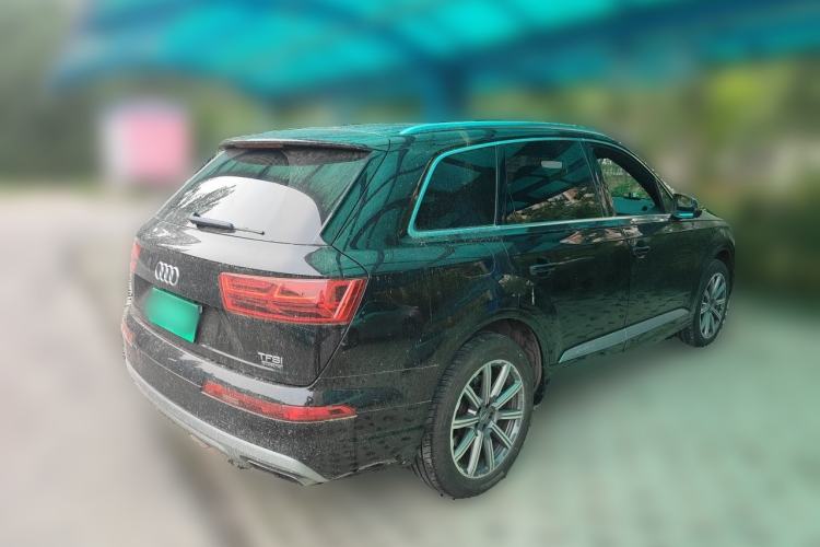 Used Audi Q7  Rear Right 45 Deg