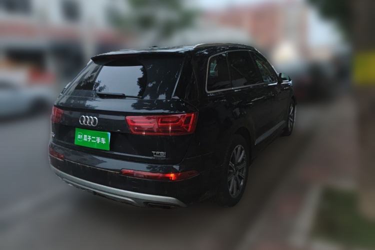 Used Audi Q7  Rear Right 45 Deg