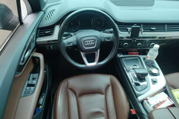 Used Audi Q7  Steering Wheel