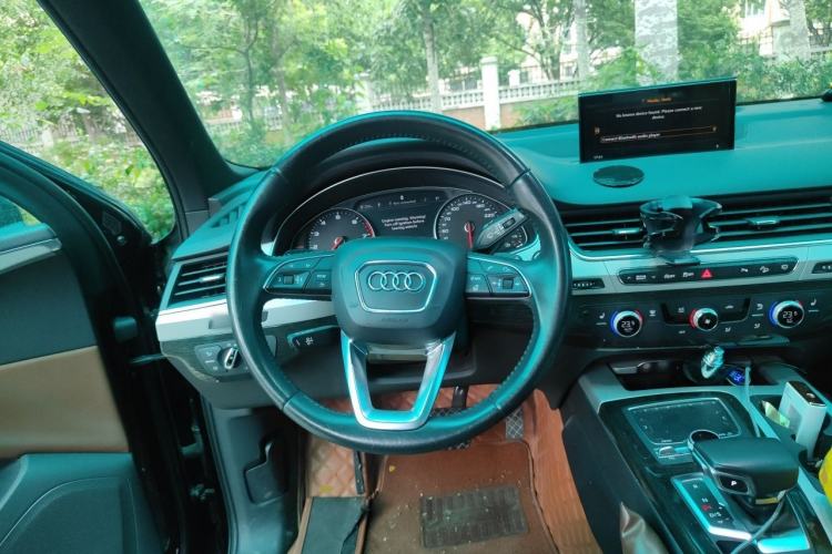 Used Audi Q7  Steering Wheel