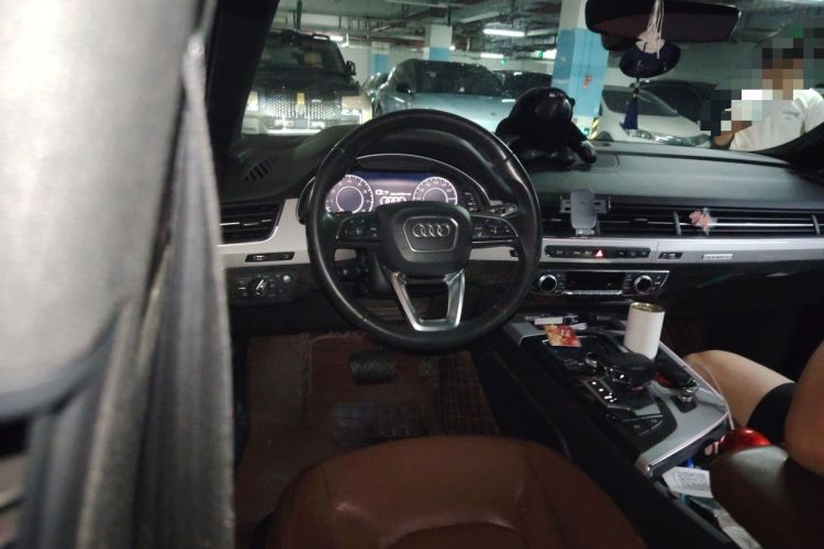 Used Audi Q7  Steering Wheel