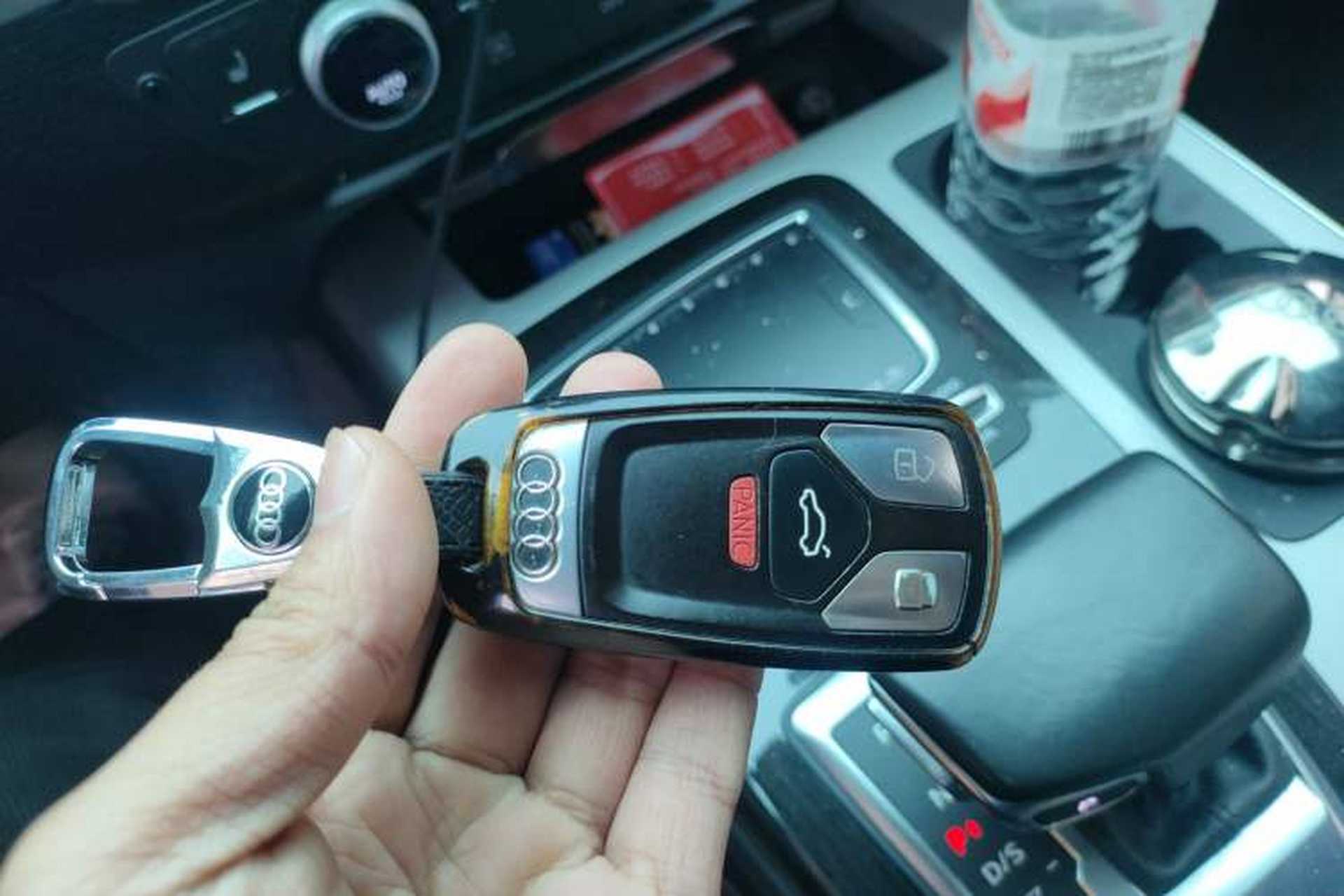 Used Audi Q7  Vehicle Key