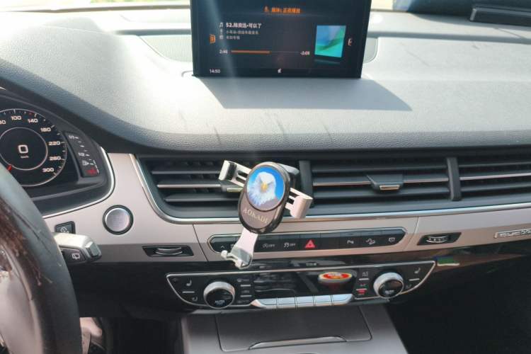 Used Audi Q7  Audio And AC Panel