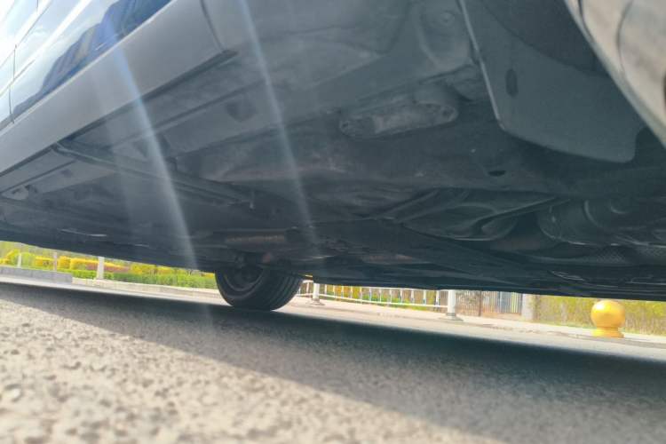 Used Audi Q7  Chassis Rear Left