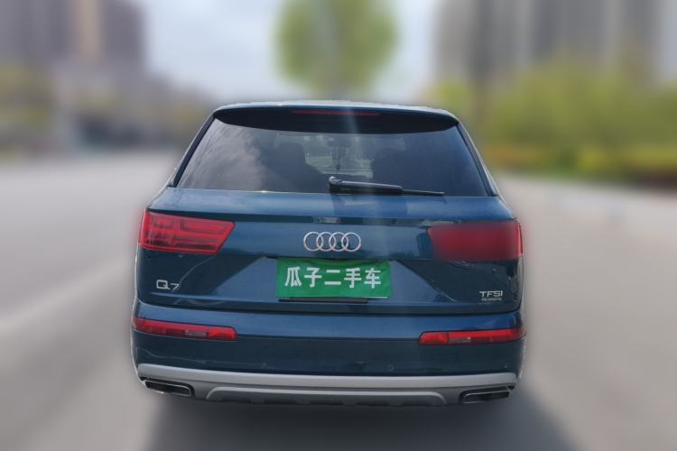 Used Audi Q7  Rear