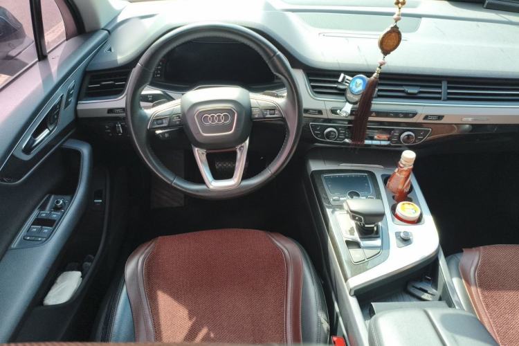 Used Audi Q7  Steering Wheel