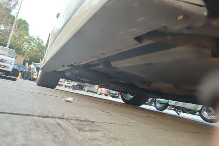 Used Audi Q7  Chassis Front Right