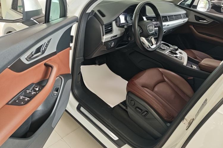 Used Audi Q7 2017 2.0 TFSI 5-seater U.S. specification Driver Seat