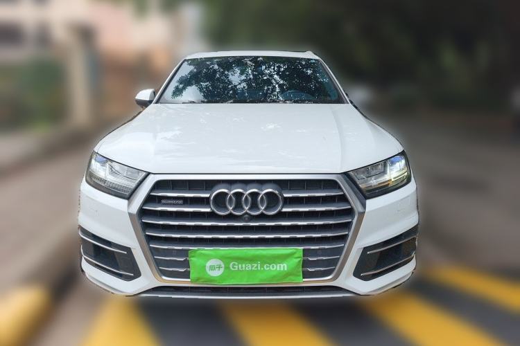Used Audi Q7  Front