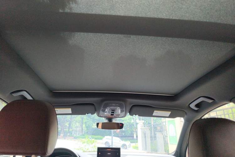 Used Audi Q7  Headliner