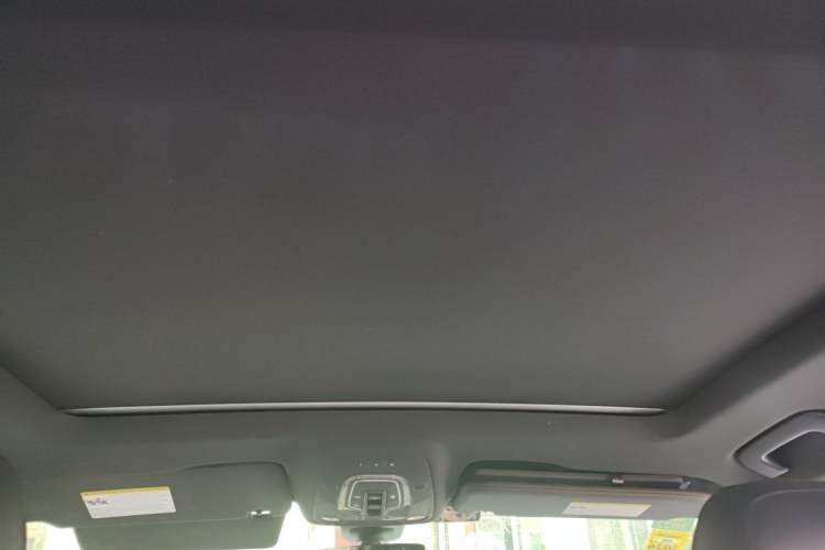 Used Audi Q7  Headliner