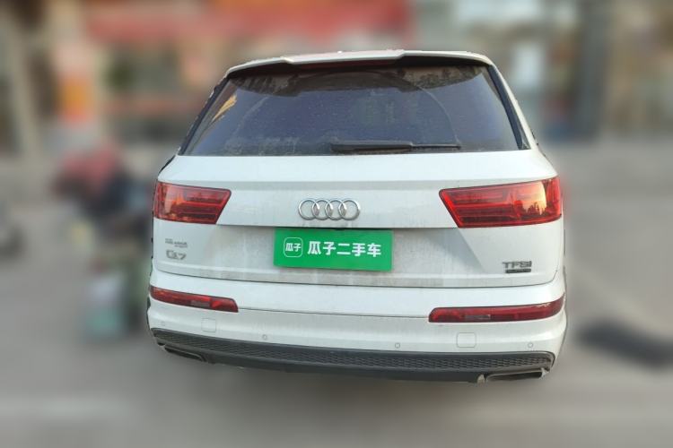 Used Audi Q7  Rear